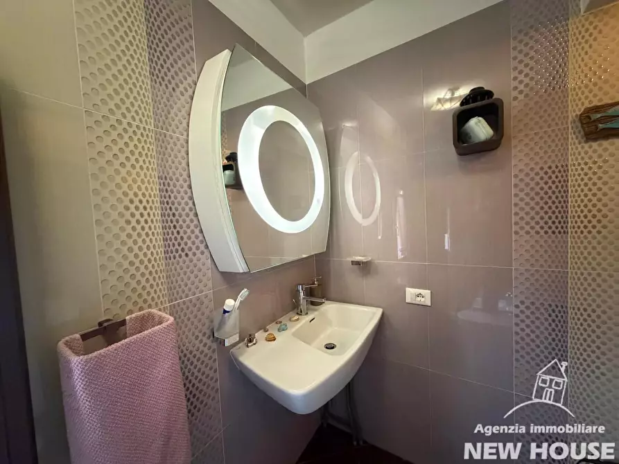 Immagine 21 di Appartamento in vendita  a Pisa