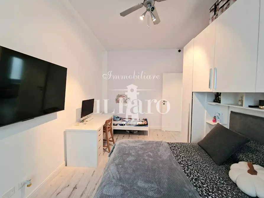 Immagine 15 di Terratetto in vendita  a Campi Bisenzio