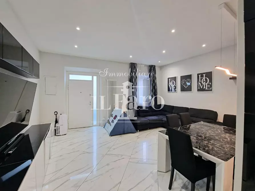 Immagine 8 di Terratetto in vendita  a Campi Bisenzio