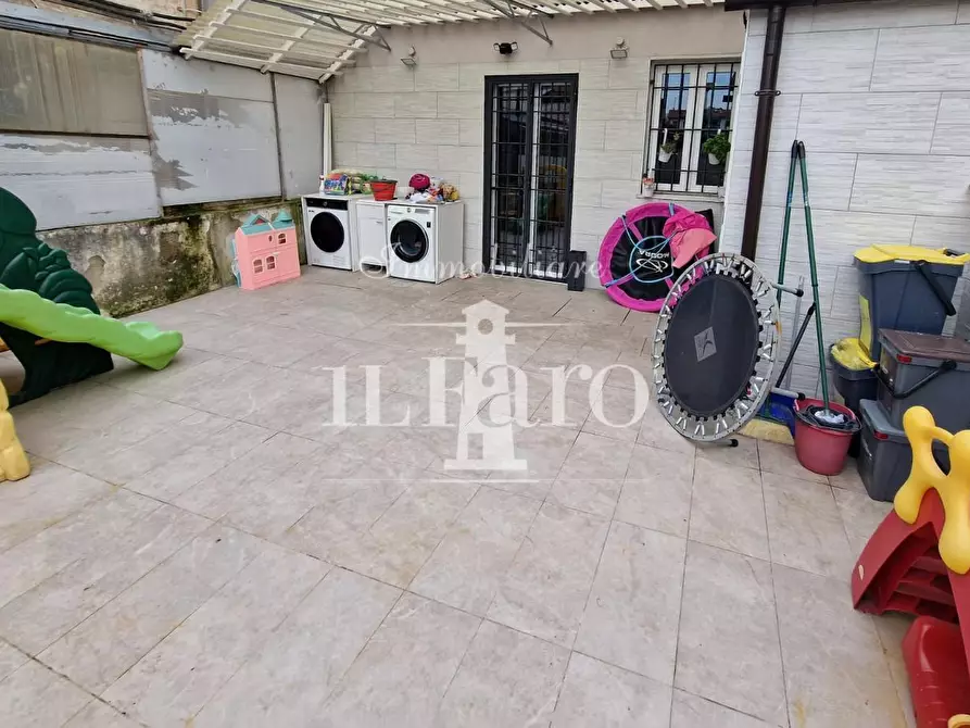 Immagine 38 di Terratetto in vendita  a Campi Bisenzio