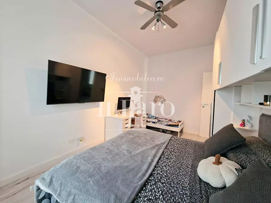 Immagine 19 di Terratetto in vendita  a Campi Bisenzio