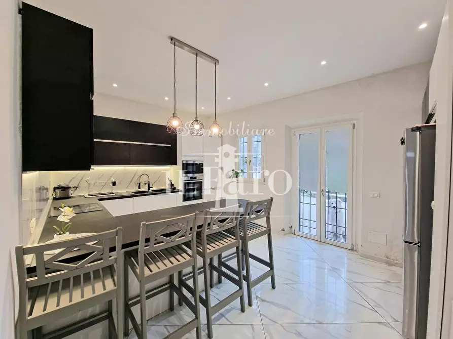 Immagine 1 di Terratetto in vendita  a Campi Bisenzio