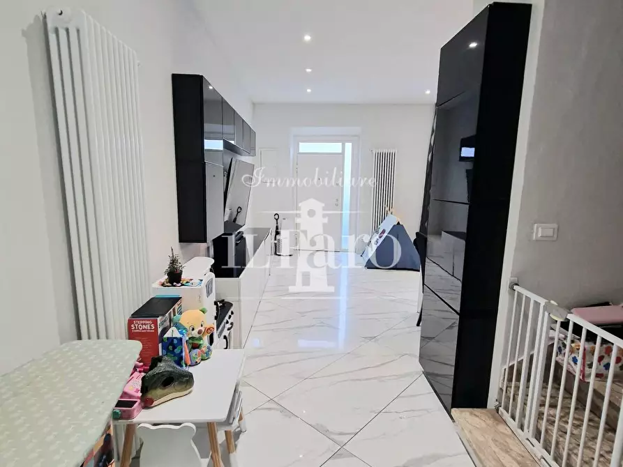 Immagine 29 di Terratetto in vendita  a Campi Bisenzio