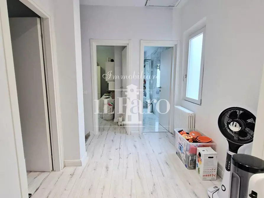 Immagine 30 di Terratetto in vendita  a Campi Bisenzio