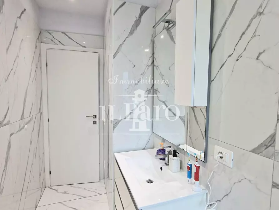 Immagine 32 di Terratetto in vendita  a Campi Bisenzio