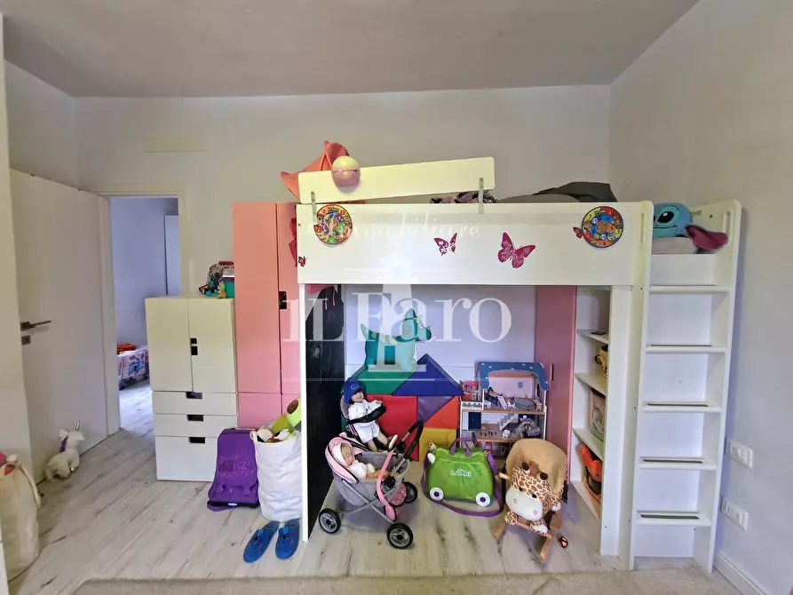 Immagine 25 di Terratetto in vendita  a Campi Bisenzio