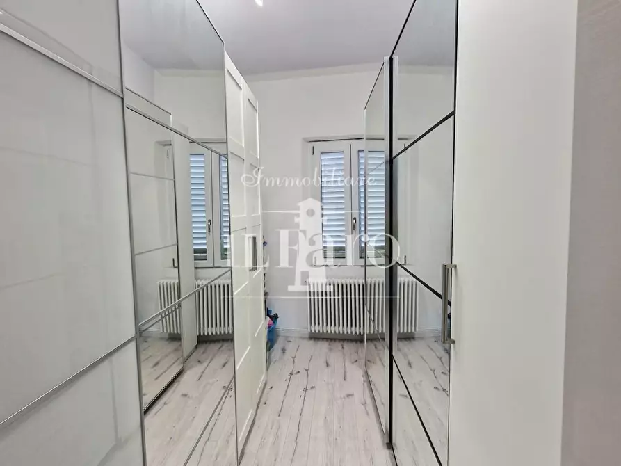 Immagine 27 di Terratetto in vendita  a Campi Bisenzio