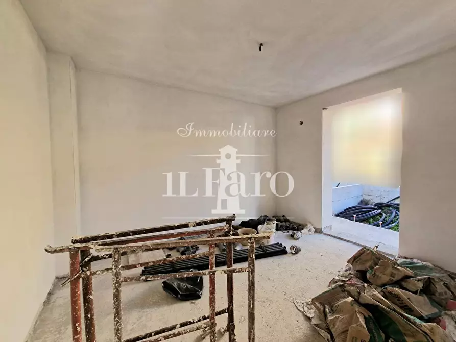 Immagine 12 di Casa bifamiliare in vendita  a Campi Bisenzio