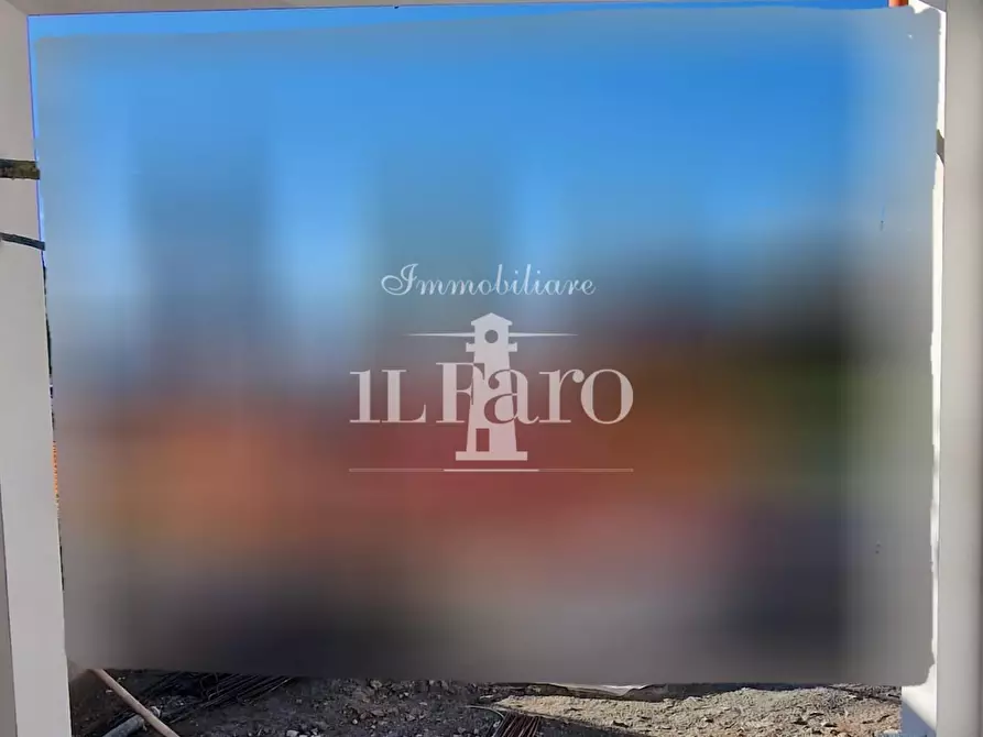 Immagine 15 di Casa bifamiliare in vendita  a Campi Bisenzio