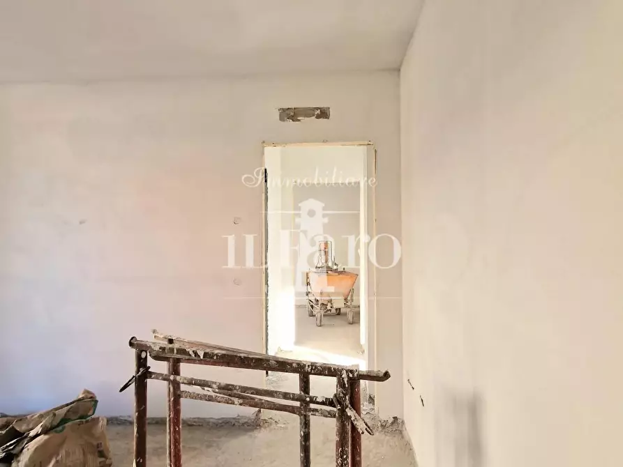 Immagine 11 di Casa bifamiliare in vendita  a Campi Bisenzio