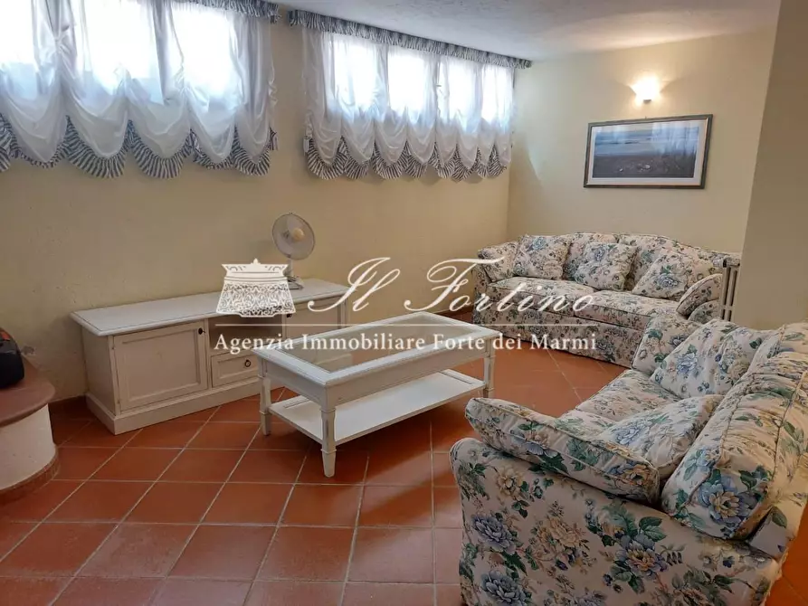 Immagine 25 di Casa bifamiliare in vendita  a Forte Dei Marmi