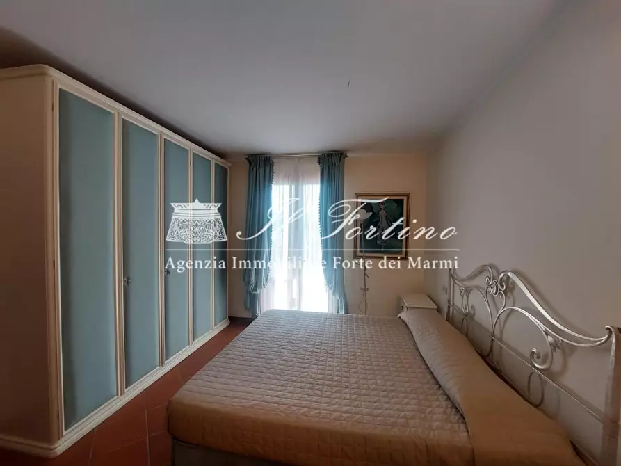 Immagine 21 di Casa bifamiliare in vendita  a Forte Dei Marmi