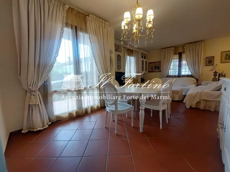 Immagine 4 di Casa bifamiliare in vendita  a Forte Dei Marmi