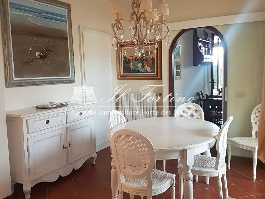 Immagine 6 di Casa bifamiliare in vendita  a Forte Dei Marmi