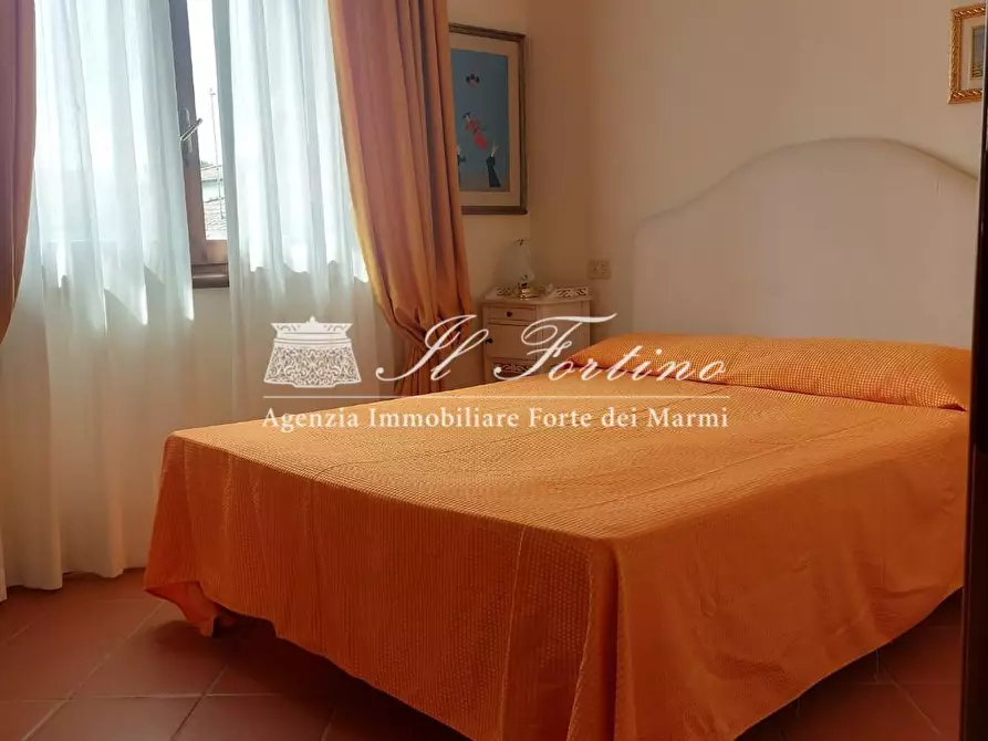 Immagine 14 di Casa bifamiliare in vendita  a Forte Dei Marmi