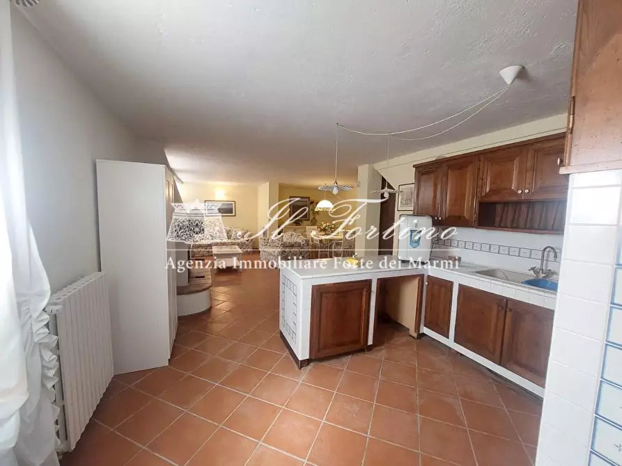 Immagine 24 di Casa bifamiliare in vendita  a Forte Dei Marmi