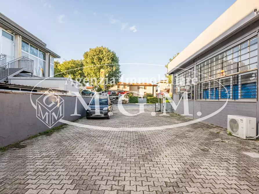 Immagine 52 di Capannone industriale in vendita  a Calcinaia