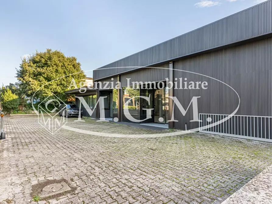 Immagine 49 di Capannone industriale in vendita  a Calcinaia