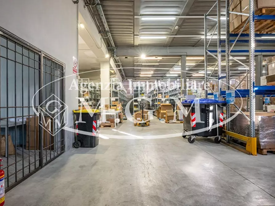 Immagine 3 di Capannone industriale in vendita  a Calcinaia