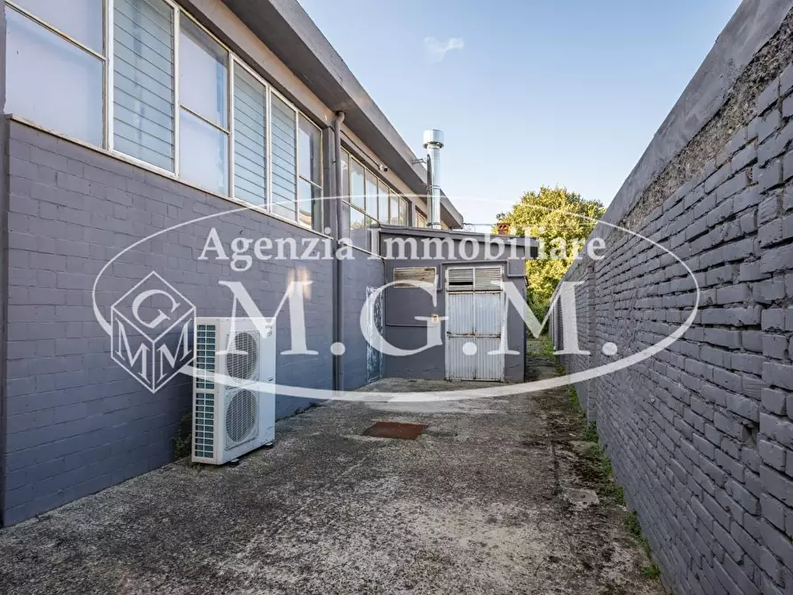 Immagine 56 di Capannone industriale in vendita  a Calcinaia