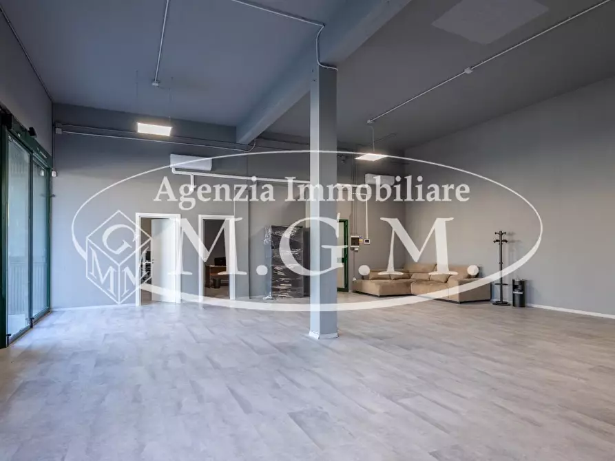 Immagine 23 di Capannone industriale in vendita  a Calcinaia