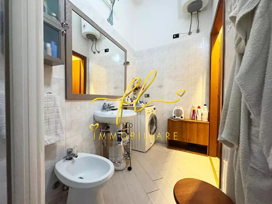 Immagine 16 di Appartamento in vendita  a Livorno