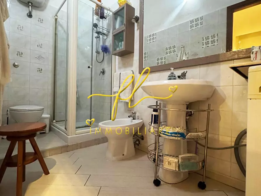 Immagine 17 di Appartamento in vendita  a Livorno