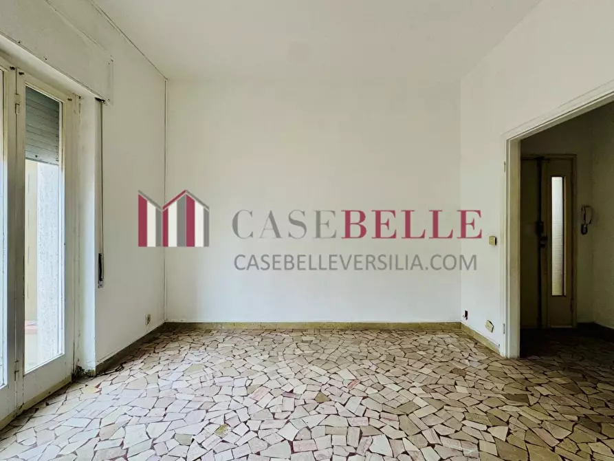 Immagine 6 di Appartamento in vendita  a Camaiore