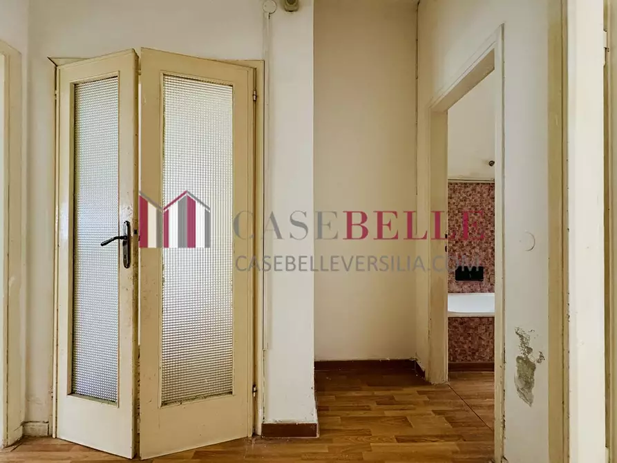 Immagine 31 di Appartamento in vendita  a Camaiore