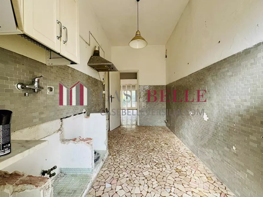 Immagine 11 di Appartamento in vendita  a Camaiore