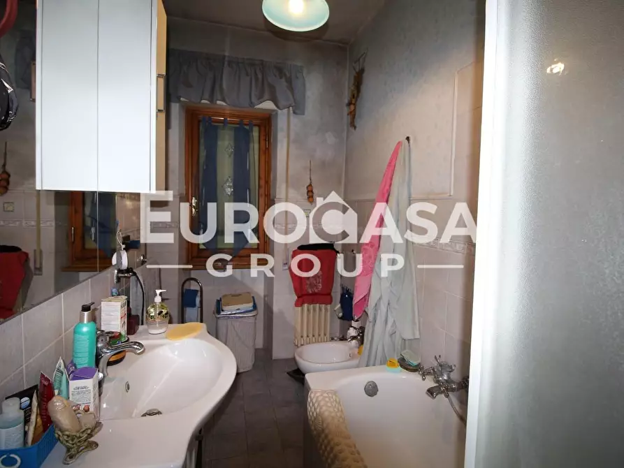 Immagine 48 di Villa in vendita  a Lucca