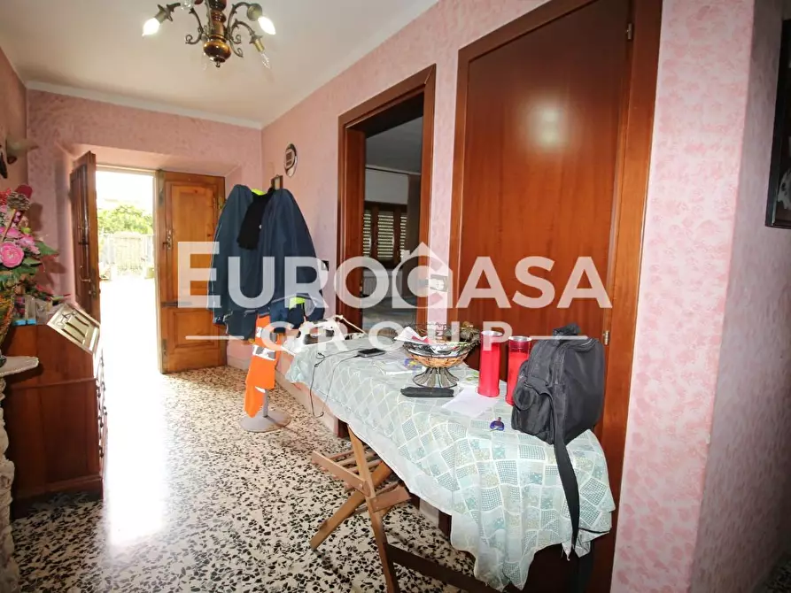 Immagine 27 di Villa in vendita  a Lucca