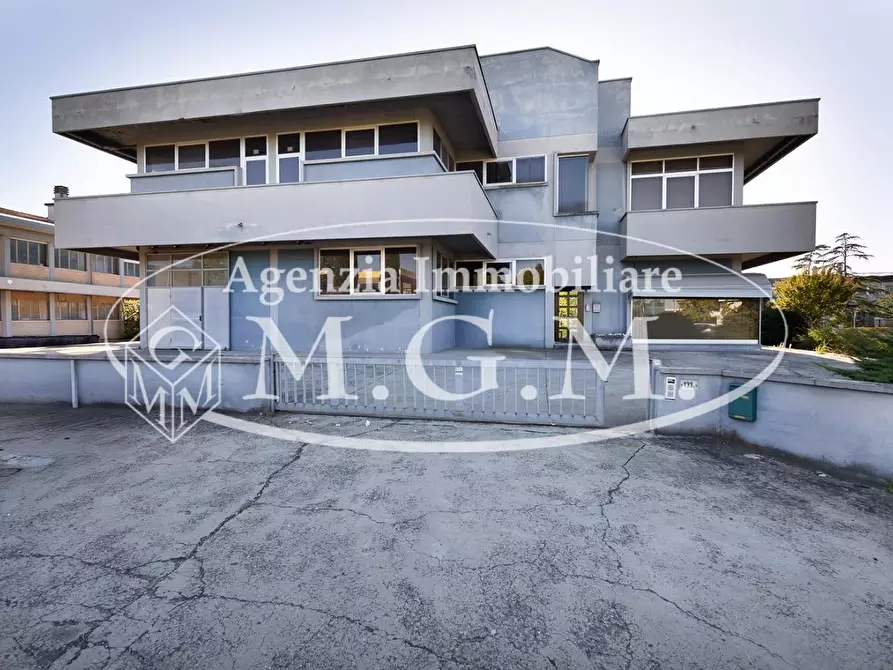 Immagine 9 di Capannone industriale in vendita  a Santa Croce Sull'arno