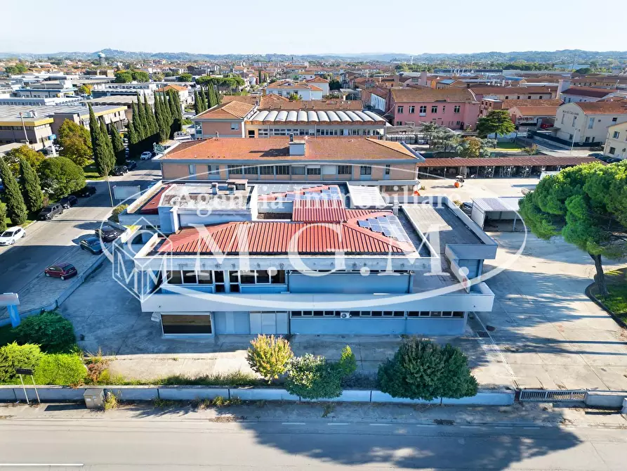 Immagine 2 di Capannone industriale in vendita  a Santa Croce Sull'arno