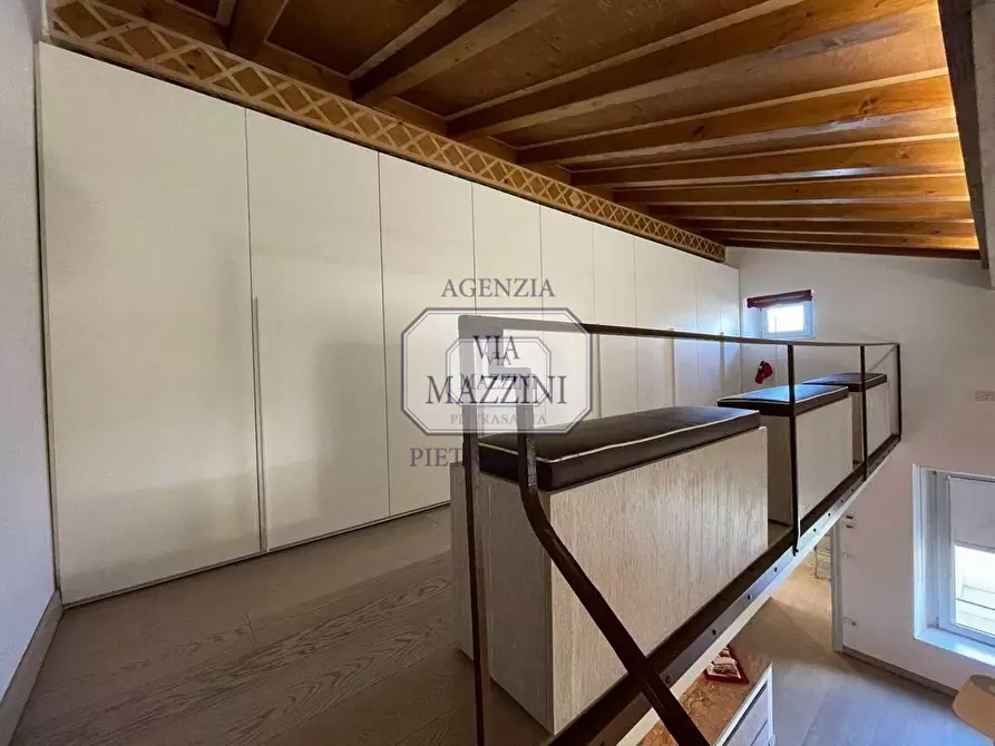 Immagine 32 di Appartamento in vendita  a Pietrasanta