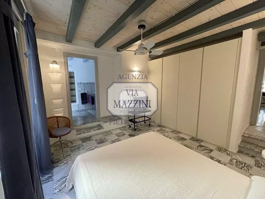 Immagine 25 di Appartamento in vendita  a Pietrasanta