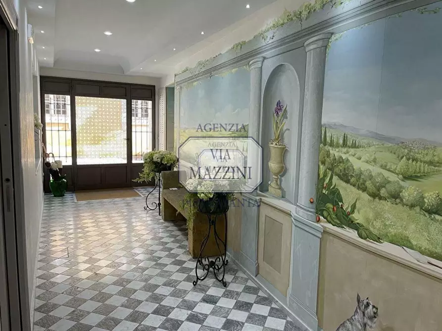 Immagine 8 di Appartamento in vendita  a Pietrasanta