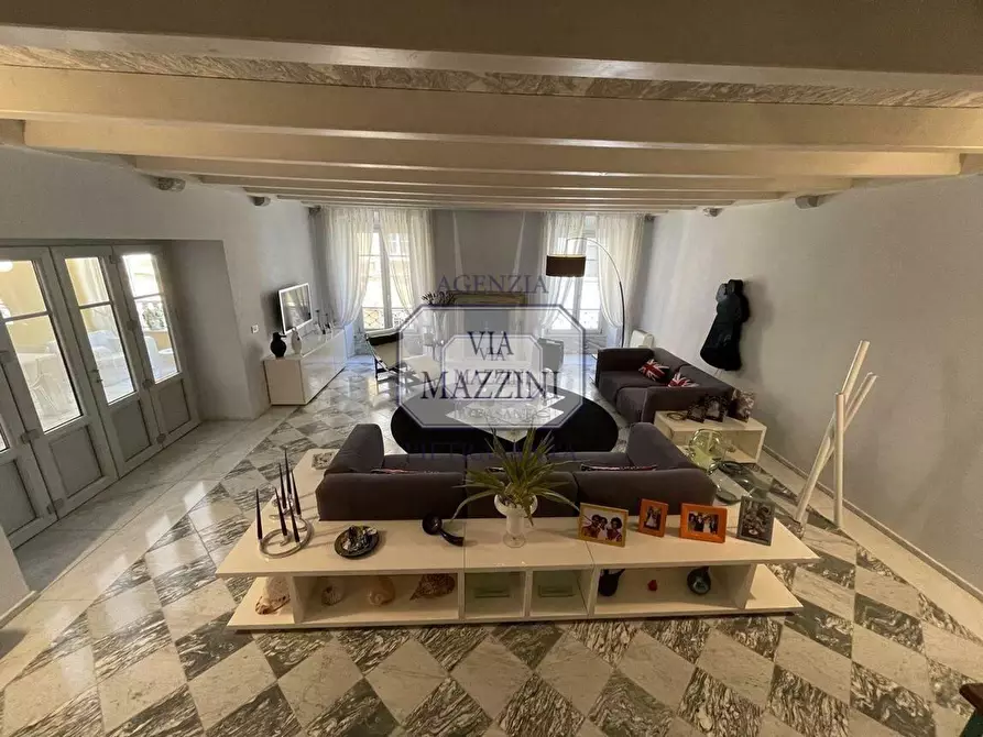 Immagine 13 di Appartamento in vendita  a Pietrasanta