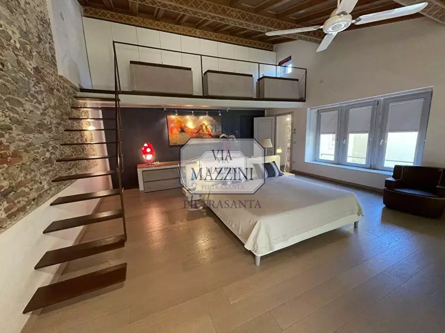 Immagine 31 di Appartamento in vendita  a Pietrasanta
