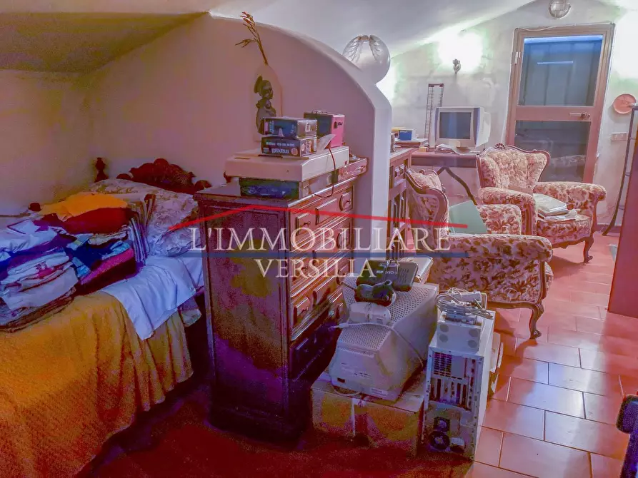 Immagine 21 di Appartamento in vendita  a Massa