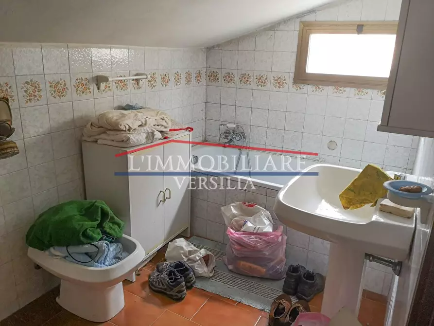 Immagine 23 di Appartamento in vendita  a Massa