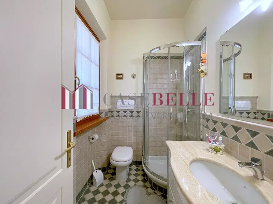 Immagine 15 di Casa indipendente in vendita  a Camaiore