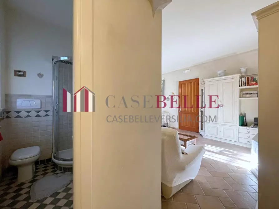 Immagine 47 di Casa indipendente in vendita  a Camaiore