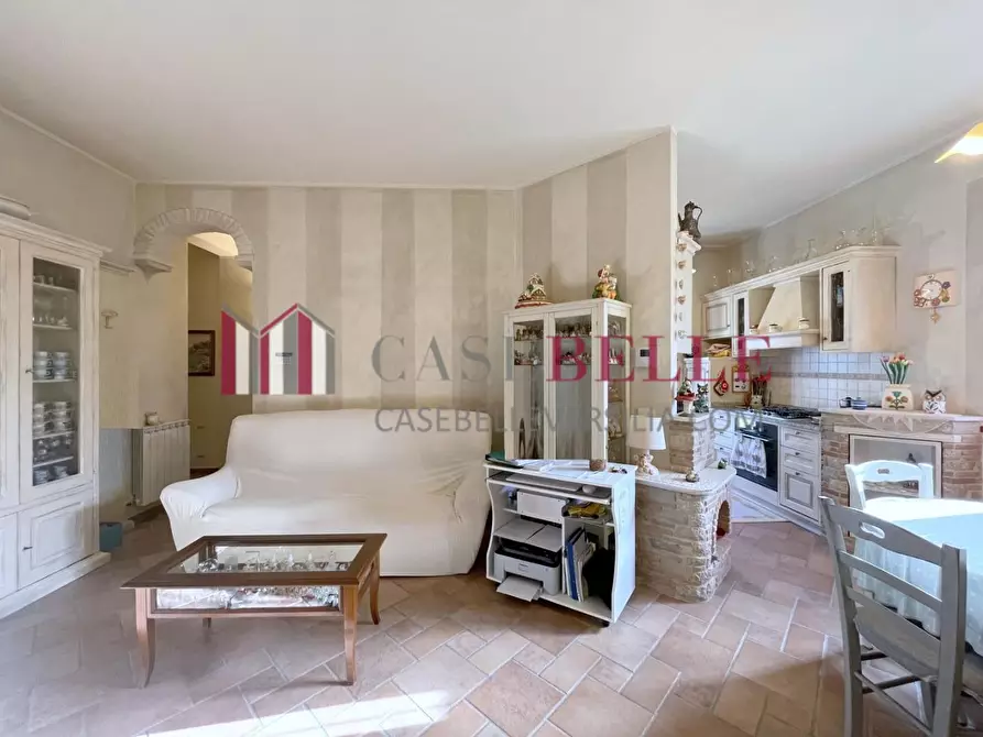 Immagine 2 di Casa indipendente in vendita  a Camaiore