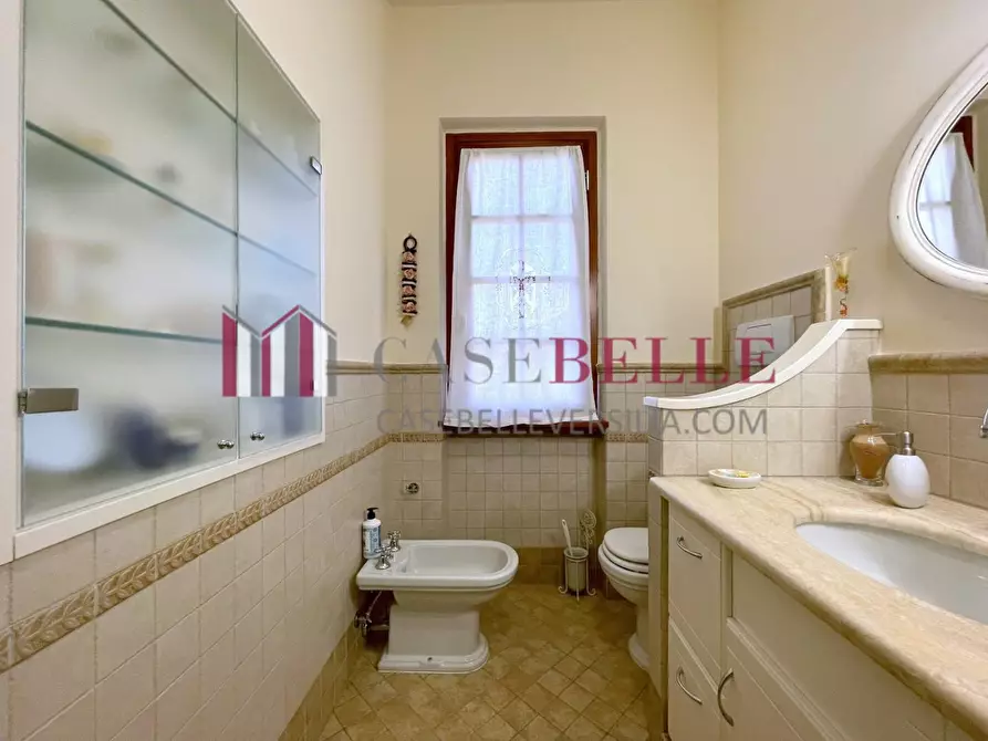 Immagine 35 di Casa indipendente in vendita  a Camaiore