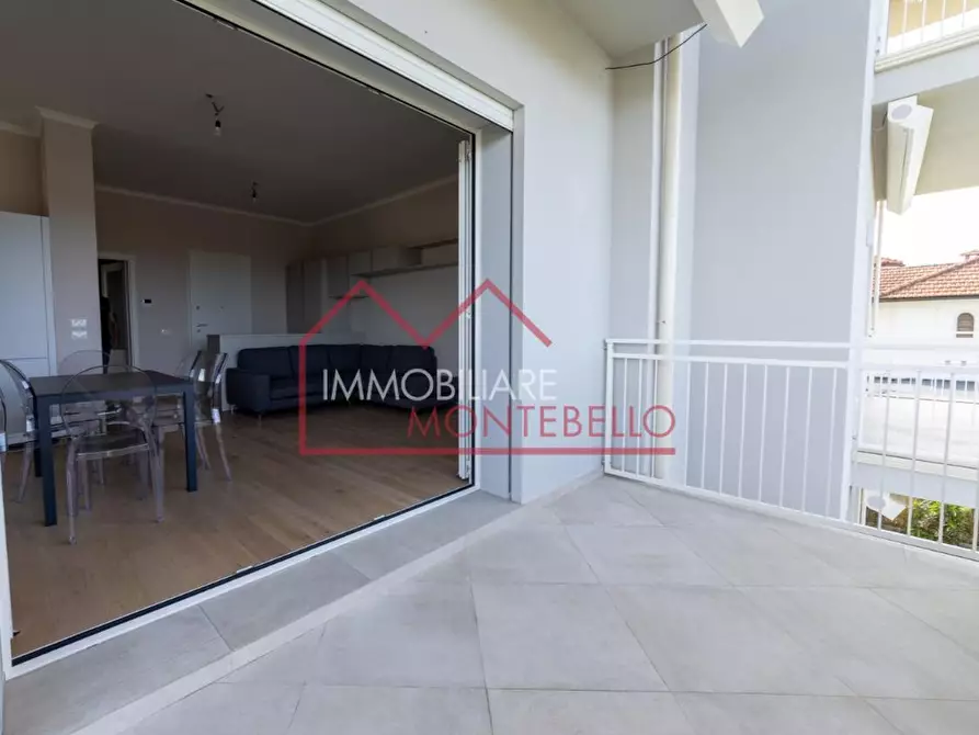 Immagine 2 di Appartamento in vendita  a Camaiore