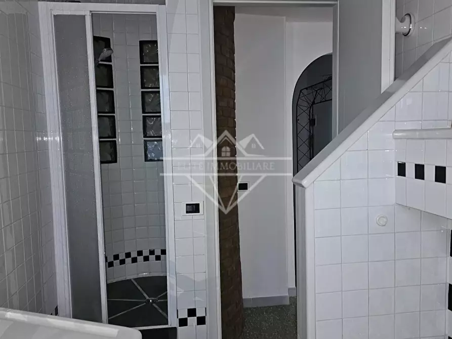 Immagine 21 di Appartamento in vendita  a Castelnuovo Magra