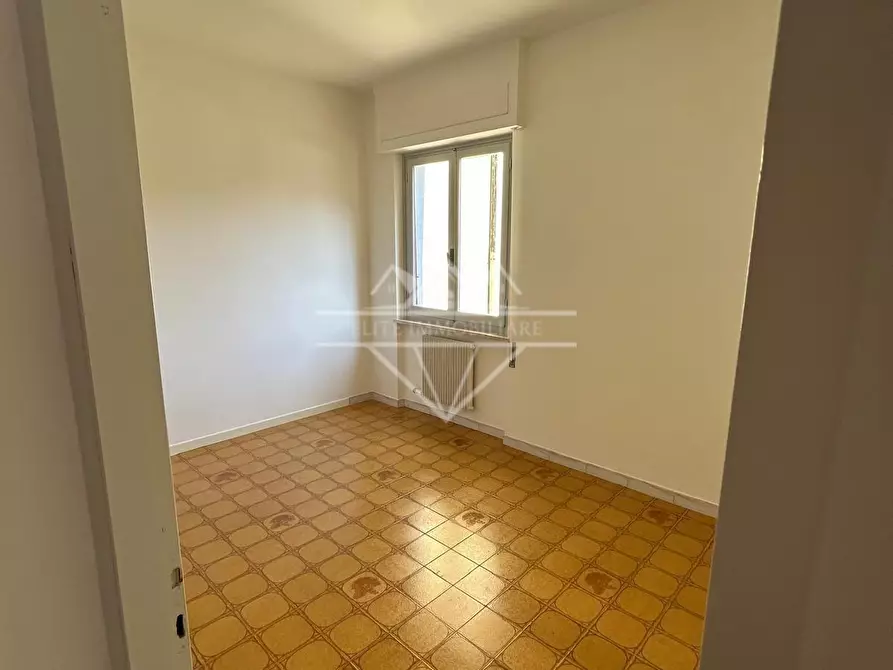 Immagine 16 di Appartamento in vendita  a Castelnuovo Magra