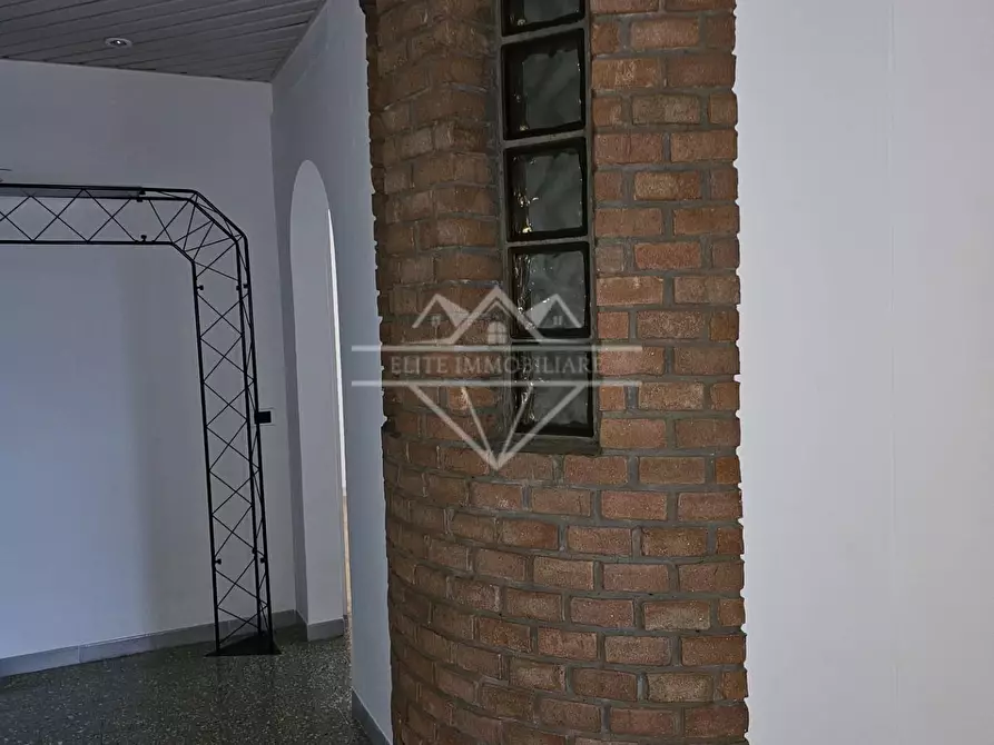 Immagine 12 di Appartamento in vendita  a Castelnuovo Magra