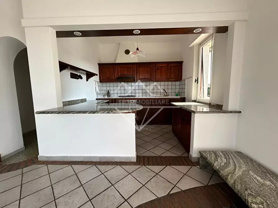 Immagine 4 di Appartamento in vendita  a Castelnuovo Magra